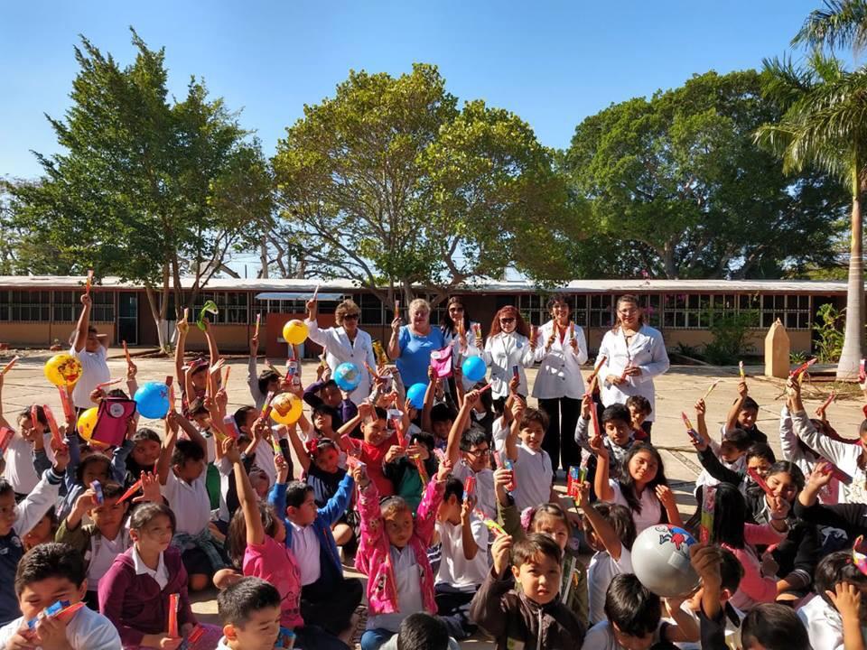 Celebrando la 1ª Semana Nacional de Salud Bucal Yucatán